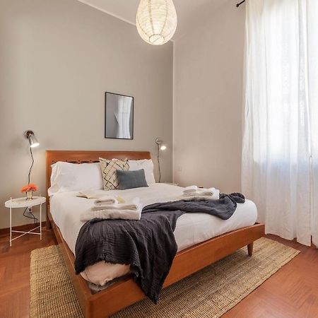 Lively Roma Trastevere Renovated Apartment - FromhometoRóma Kültér fotó