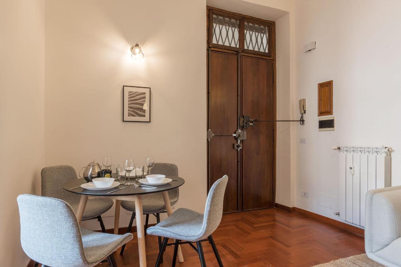 Lively Roma Trastevere Renovated Apartment - FromhometoRóma Kültér fotó